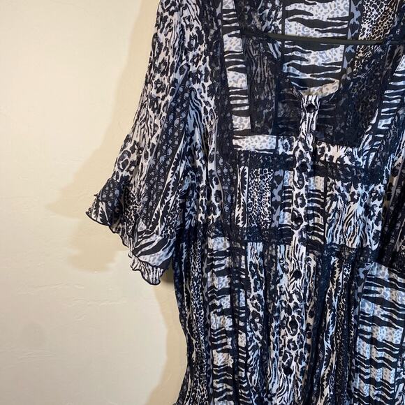 Signature By Larry Levine Black White Top Size Medium - Picture 3 of 10